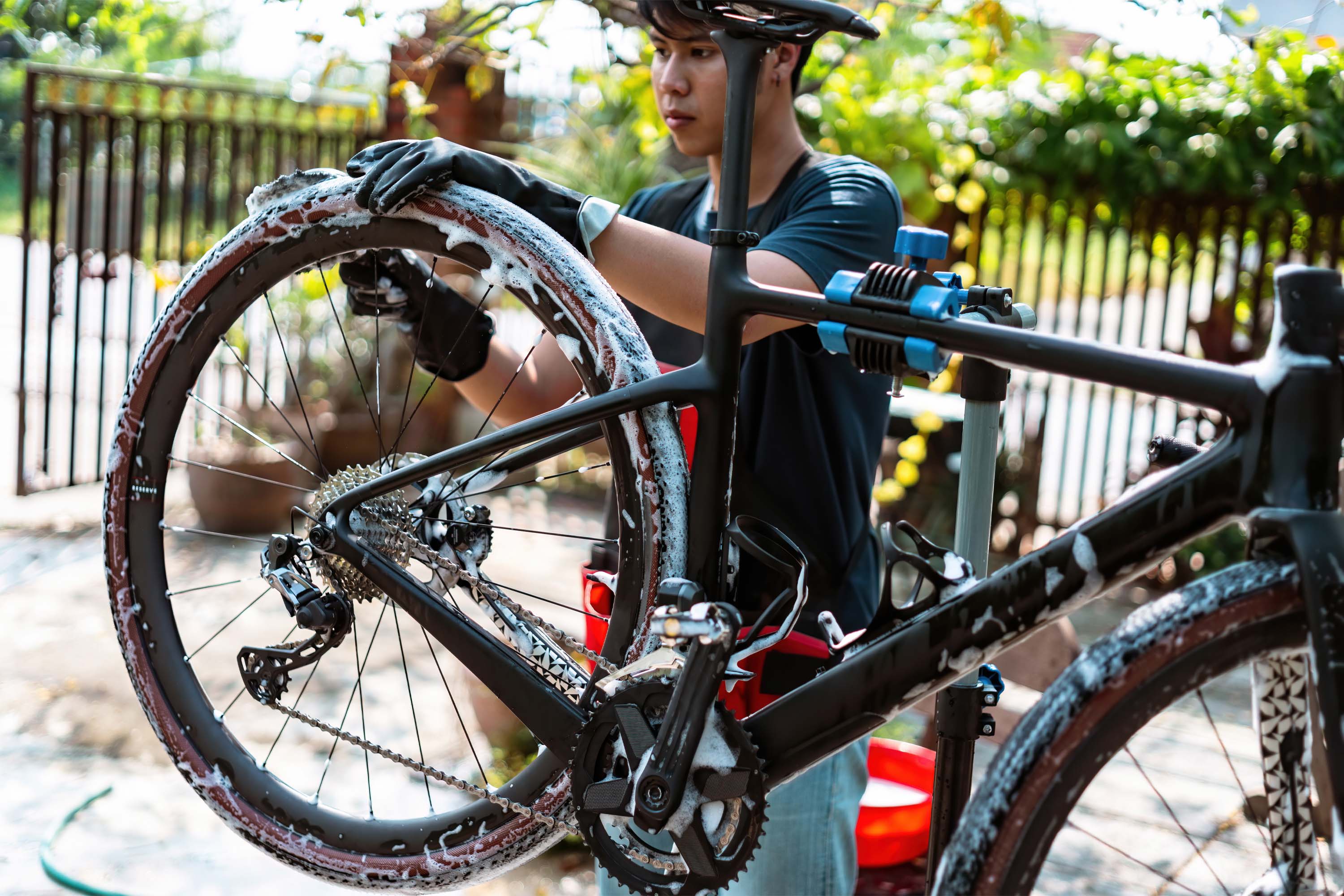 Cleaning a mountain bike